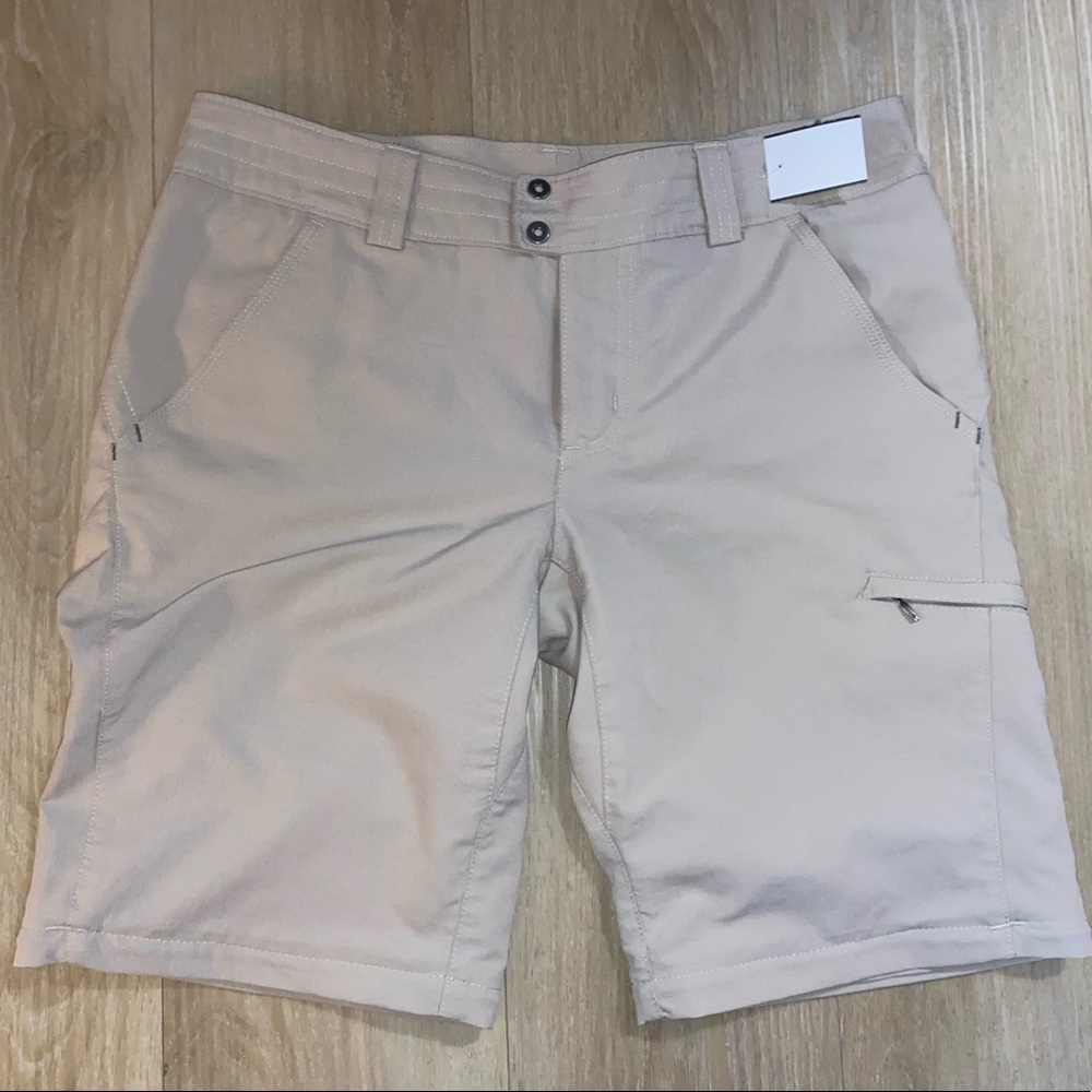 Beige Columbia Hiking Short